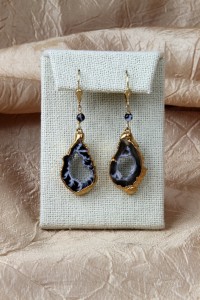 Small gold geode earrings