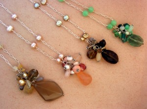 Gemstone clusters on chain     